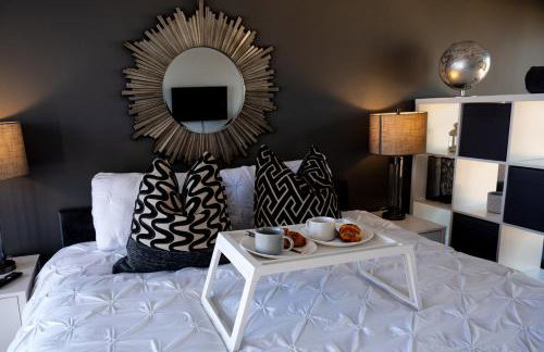 Deluxe City Centre Studio Apartment with Balcony & City Views - FREE WIFI NETFLIX, GYM ACCESS - WESTONE - Photo 30