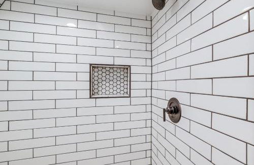 Walkable Location Modern DC Apt with Yard Access! - Foto 18