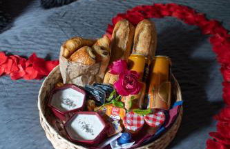 Eden House, Cocon sensuel et romantique avec jacuzzi - Foto 8