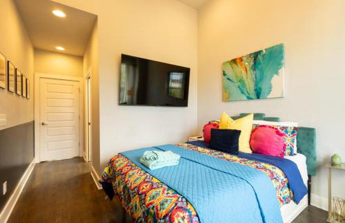 City Heights Townhome with Free Parking & 3 Baths - Foto 20