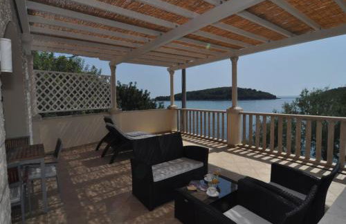 Holiday home Marina- beachfront, sea view and free parking - Photo 23