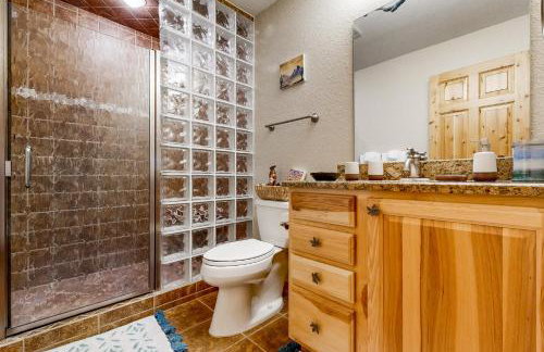 Steps to Sturgeon River! Dog-Friendly Nature Haven - Foto 10