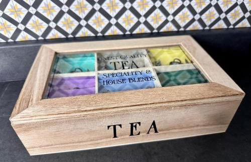 New studio apartment - minutes walk to Cathedral - Foto 15