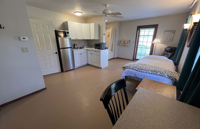 Home On The Connecticut - Photo 1