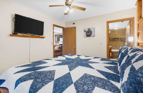 Cozy Timbers - Charming Condo for 6 with Resort-style Amenities - Foto 22