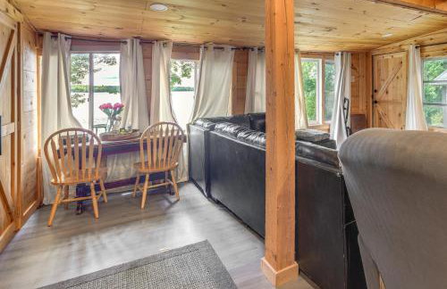 Glamping Getaway at Lake Carmi Cabin! - Foto 9