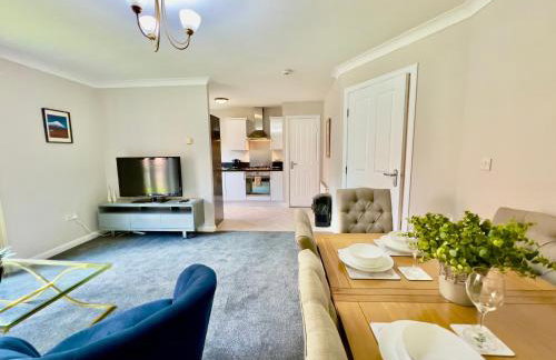 Stylish City Apartment with Free Parking near Town - Foto 34
