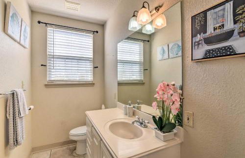 Waterfront Family Home with Patio in Hitchcock - Foto 20