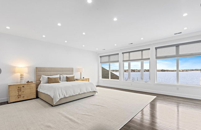 Monmouth Beach 4BR Villa on the Water - Foto 8