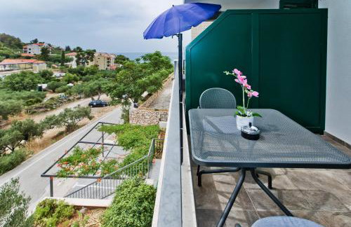 Luxurious Apartments Maslina with Beach - Photo 74