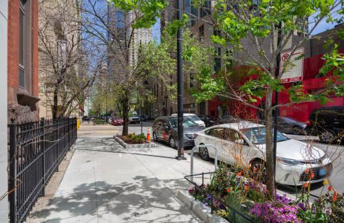 River N 1BR w Gym WD nr Mag Mile by Bluegound CHI-127 - Photo 33