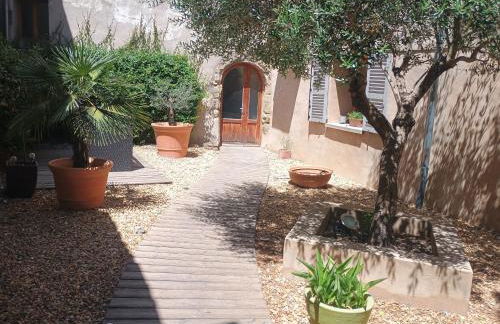 Spacieux 74 m2 Standing Clim & Parking Privé Centre Ville - Photo 15