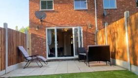 Town Centre spacious 4 bed town house - Foto 4, Garden