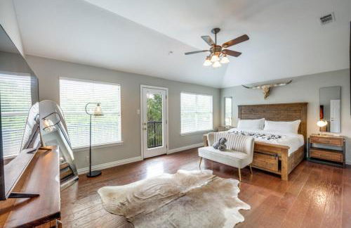 Lakefront Oasis King BDGame RoomLake Access - Foto 3