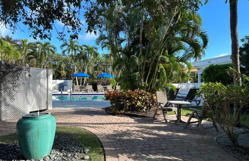 Olde Marco Inn - Photo 21