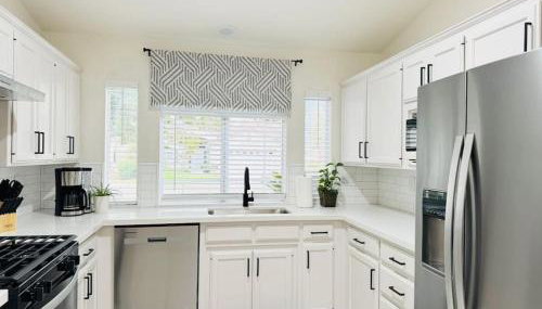 Charming retreat in CA Valley - Foto 5, stove, dishwasher, toaster