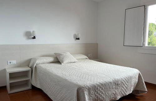 Private Apartments Cala Canyelles - Foto 28