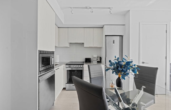 Teahouse Condos in Downtown Toronto - Foto 52