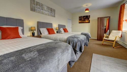 5 bedrooms, sleeps up to 16, secure parking space & comfort - Foto 4