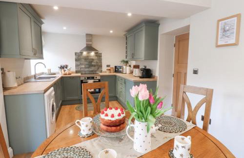 Hollywood Cottage - Photo 12