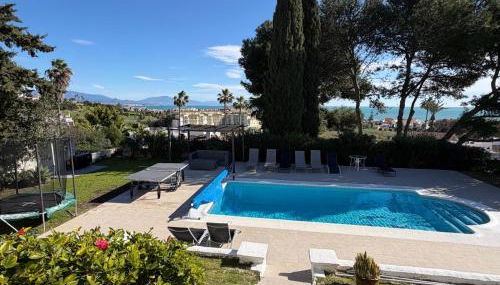 5 Bedroom Villa with HEATED Pool with breath-taking Sea Views, Walking distances to Shops Restaurants Beach - Foto 3