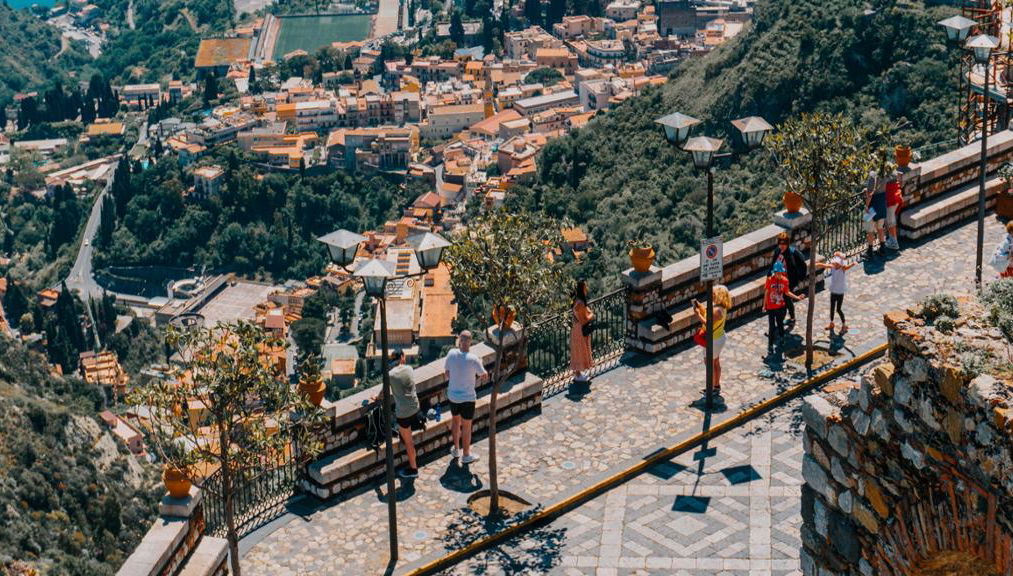 Excursion d'une journée à Taormina et Castelmola, en Sicile, au départ de Messine - Photo 1