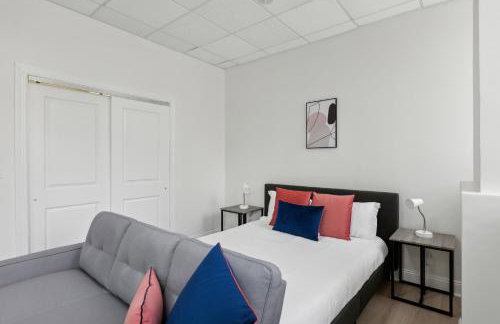 East 225 I Modern Studio in Downtown Rochester - Foto 5