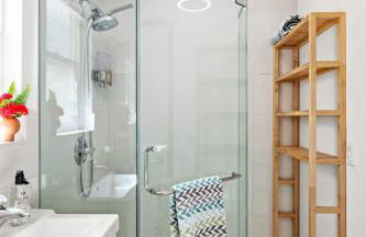 Scenic Retreat with Deck & Stunning Views in LA - Foto 42