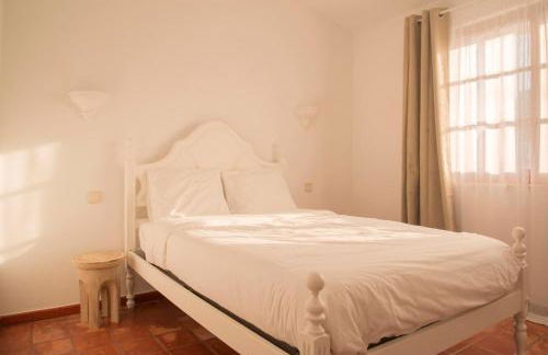 Relax in Style - Prime Spot with Garden & Natural Pool - Foto 50