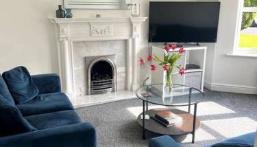 Meadow House- Driveway Parking and Fireplace - Foto 2