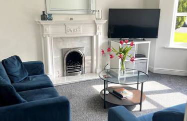 Meadow House- Driveway Parking and Fireplace - Foto 2