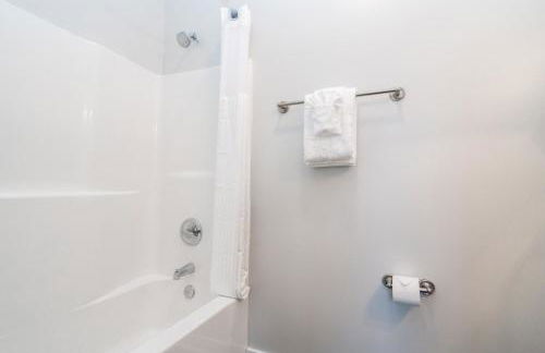 TWO CozySuites Charming Music Row Condos with parking - Foto 19