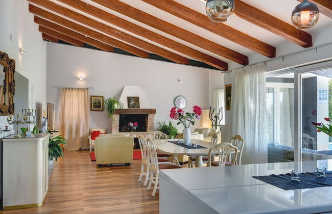 Villa with Swimming Pool, Volleyball Court & Hot Tub, near Rovinj - Foto 27