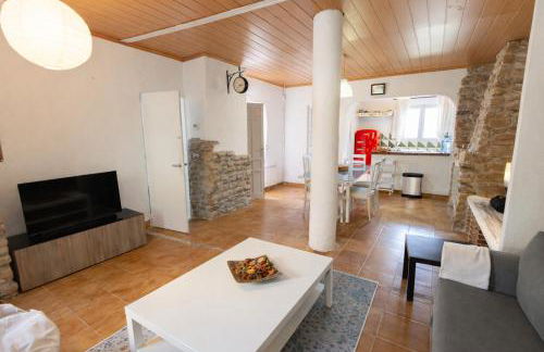 2 Private Abodes in One Magnificent Villa! - Foto 16