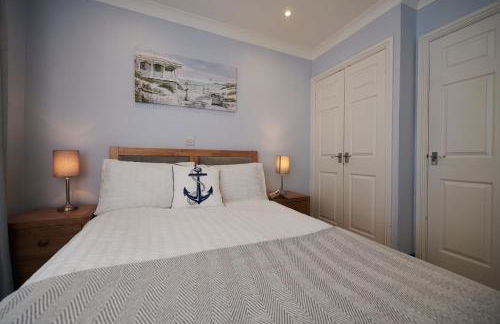 Cliff Haven "Dogs go free" - Photo 12