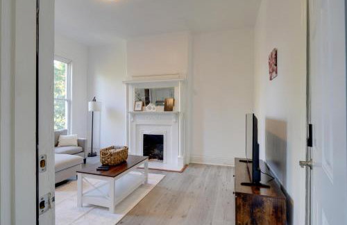 Walk to Churchill Downs Pet-Friendly Retreat! - Foto 4