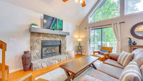 Lakefront Murphy Getaway with Deck, Dock and Kayaks! - Foto 5