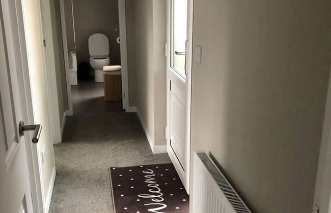 Beautiful and Tranquil Lakeside Lodge - Sleeps 5 - Foto 28