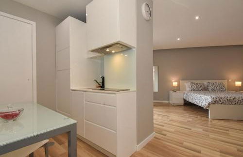 Oporto Bernardes Studios - Heroismo - Foto 8