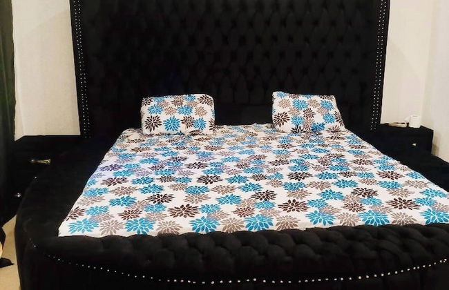 Villa Amina Splendid Elegant Structure - Photo 10