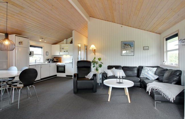 "Myriam" - 200m from the sea - Photo 16