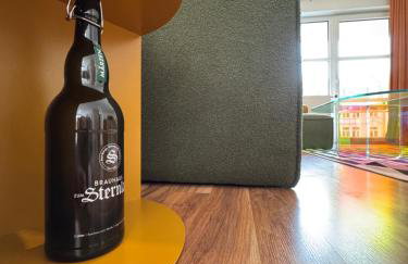 Mittendrin, zentrale & gemütliche Stadtwohnung - Photo 2