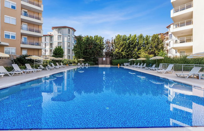 River Park Residence Lara - Photo 1