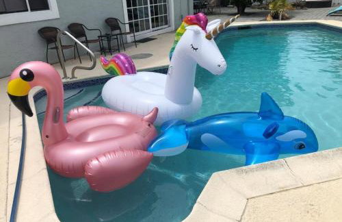 5 BR House 4 Minutes from the Beach - Foto 16