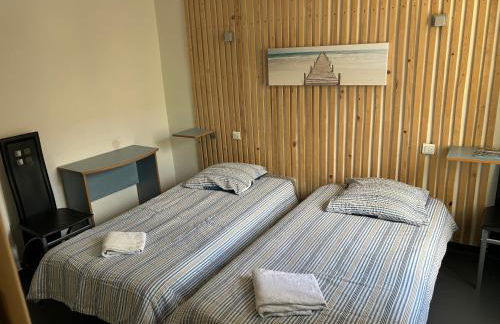 CHAMBRE TWIN PROCHE de LA GARE - Foto 2