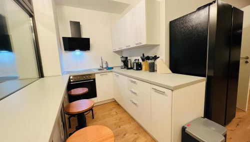 Big Apartment l 18 Beds l Free Parking l WiFi l - Foto 4