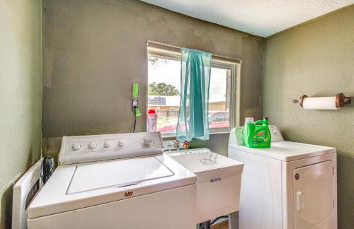 4 Mi to Rio Grande Bosque Farms Home with Patio! - Foto 18