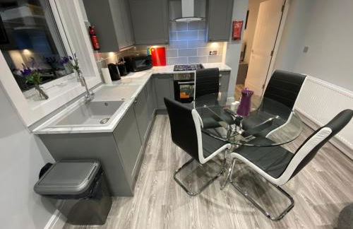 Edward Place Luxury Hot Tub Apartments - Foto 16