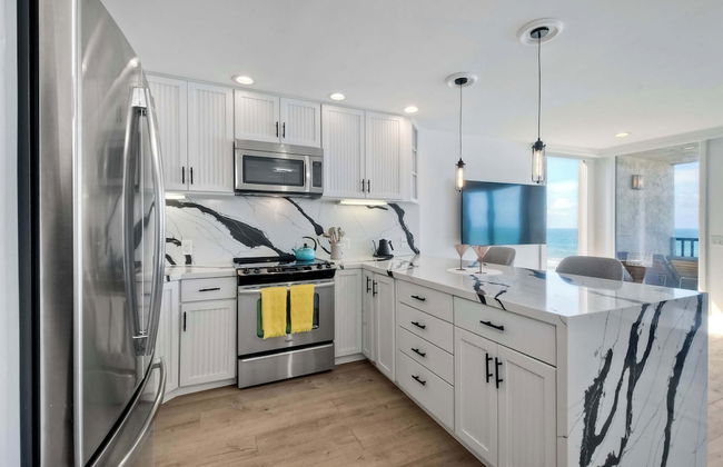 Solana Sunset Stunning Beachside Retreat for 4! - Photo 6