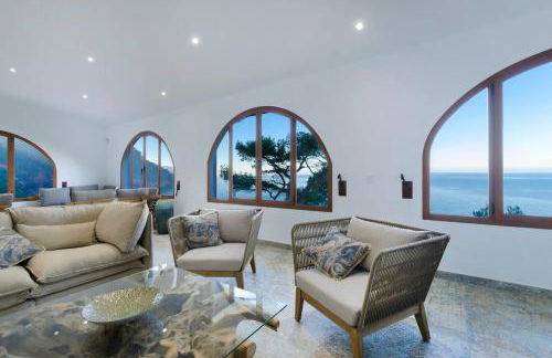 Maripins. Villa con jacuzzi y vistas únicas al mar - Foto 1